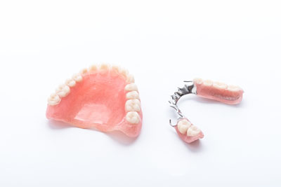 3 Best Denture Repair Kits of 2024 (Recommendations)